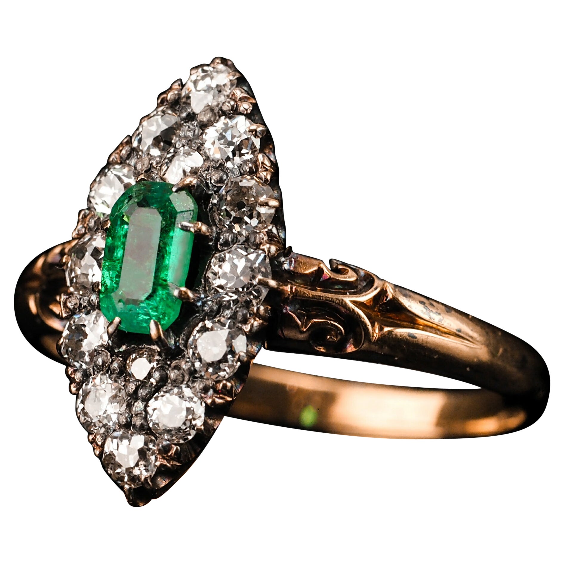 Antique Emerald & Diamond Navette Ring 18K Gold - Victorian c.1880 en vente