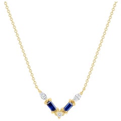 Collier pendentif moderne en or jaune 14 carats avec diamants et saphirs bleus baguettes