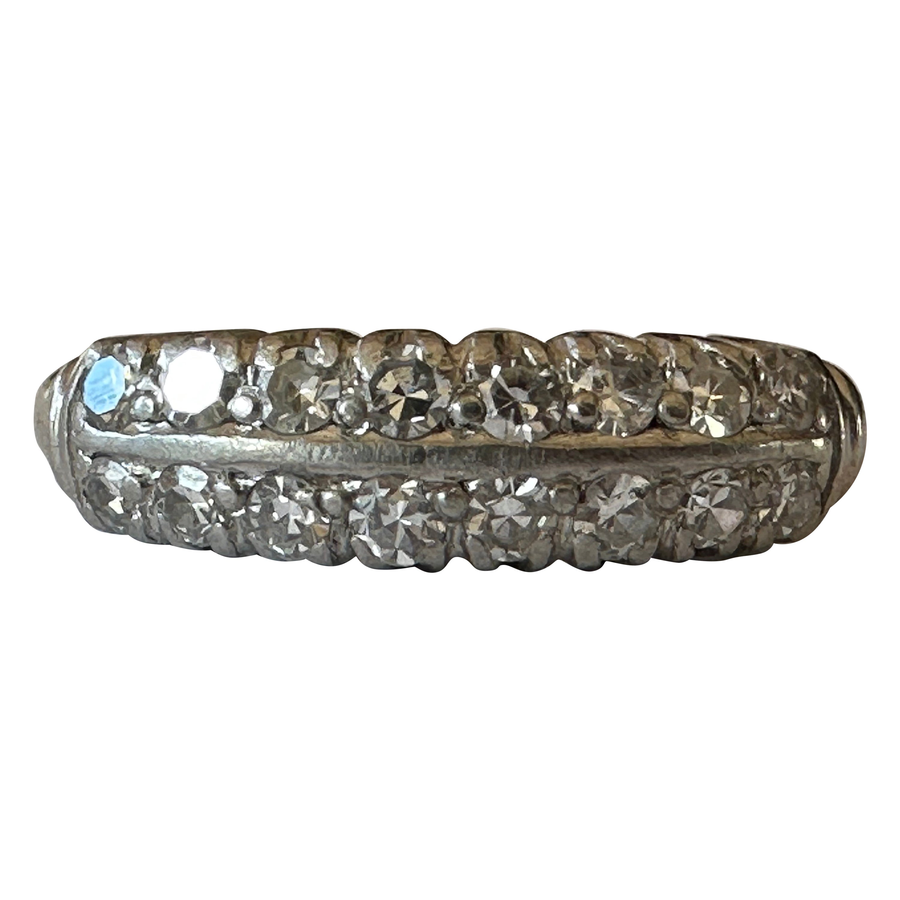 Zweireihiger Art-Déco-Ring aus Platin mit Diamanten und Platin