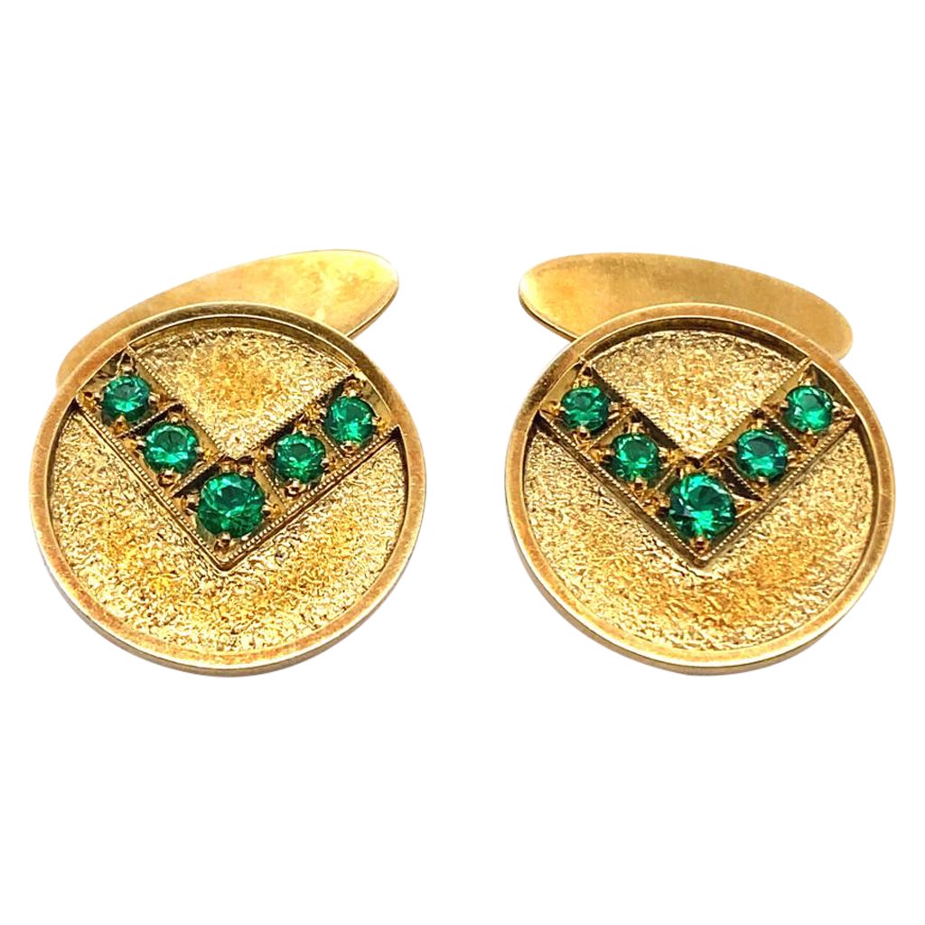Vintage Emerald Set 18 Karat Yellow Gold Cufflinks, Circa 1970 For Sale