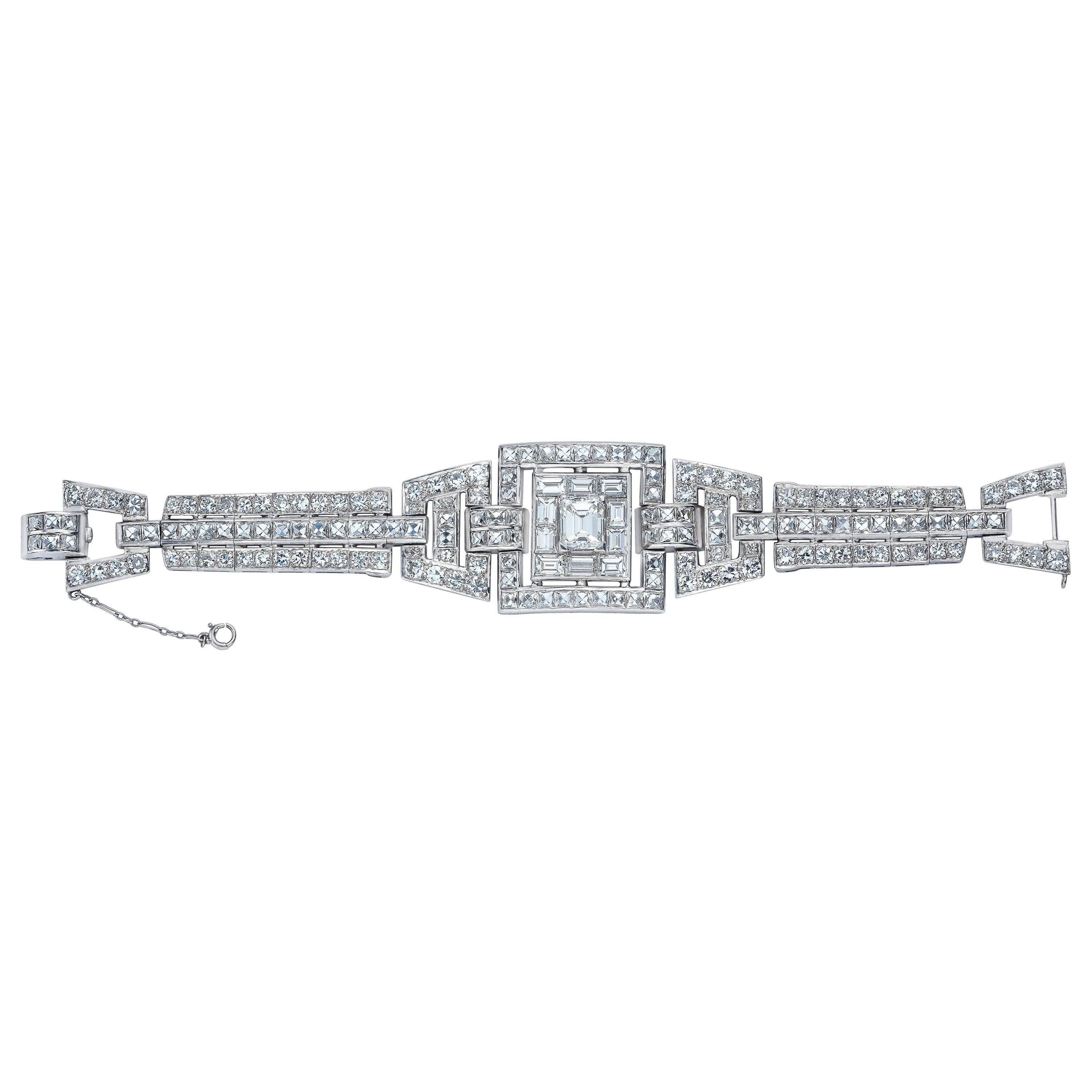 Bracelet large Art déco d'origine en platine, taille émeraude française 31 carats 