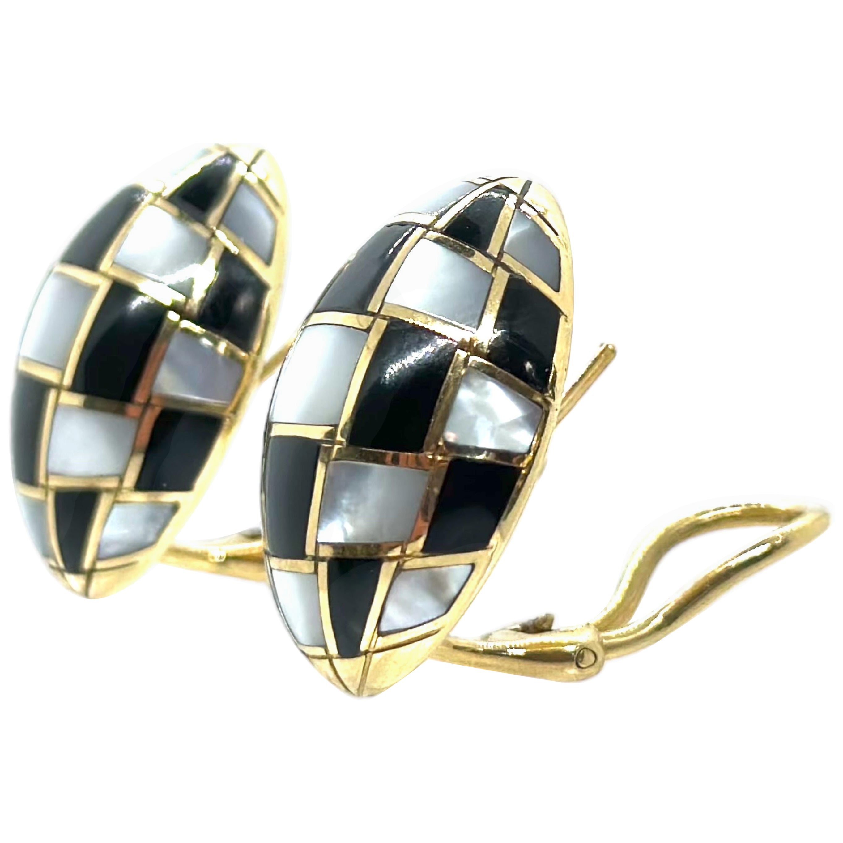 Rare Vintage 18K Yellow Gold Earrings with Onyx and Mother of Pearl Inlay For Sale
