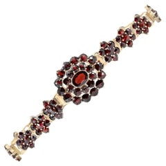 Victorian Bohemian Garnet Bracelet in 14K Yellow Gold