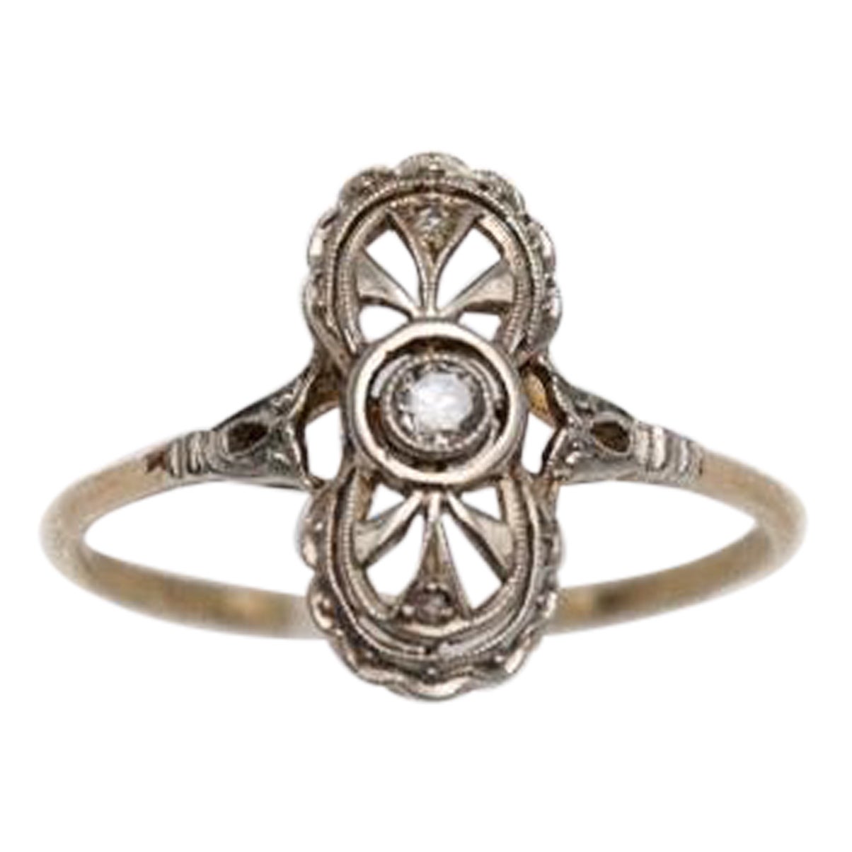 Small Art Deco ring with a diamond, 1920s-30s. For Sale