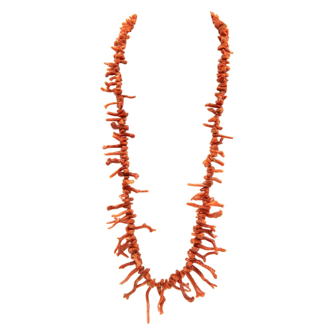 Long Vintage Branch Coral Necklace For Sale