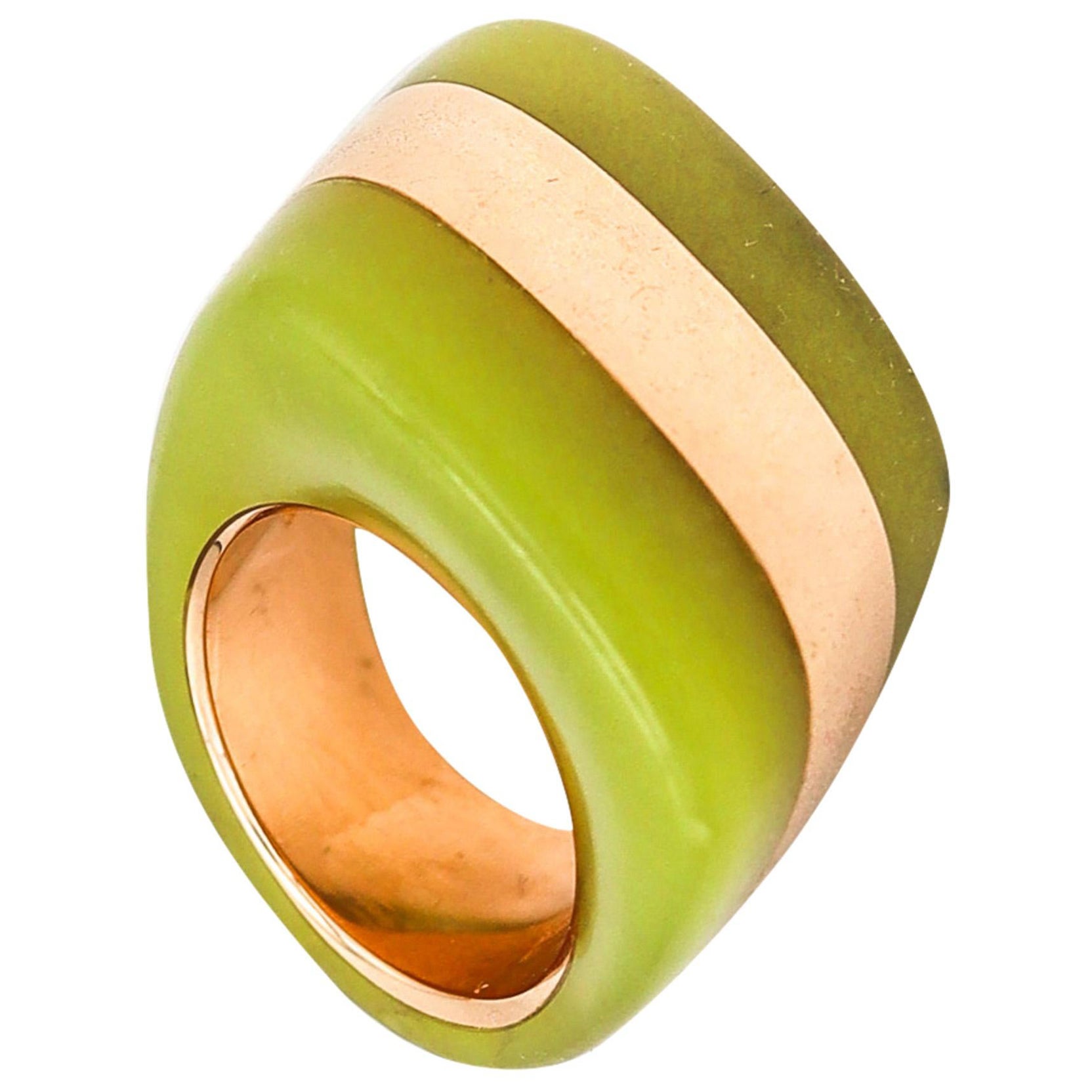 Vhernier Milano Sculptural Cocktail Ring In 18Kt Yellow Gold With Green Agate