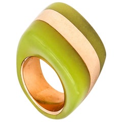 Vintage Vhernier Milano Sculptural Cocktail Ring In 18Kt Yellow Gold With Green Agate