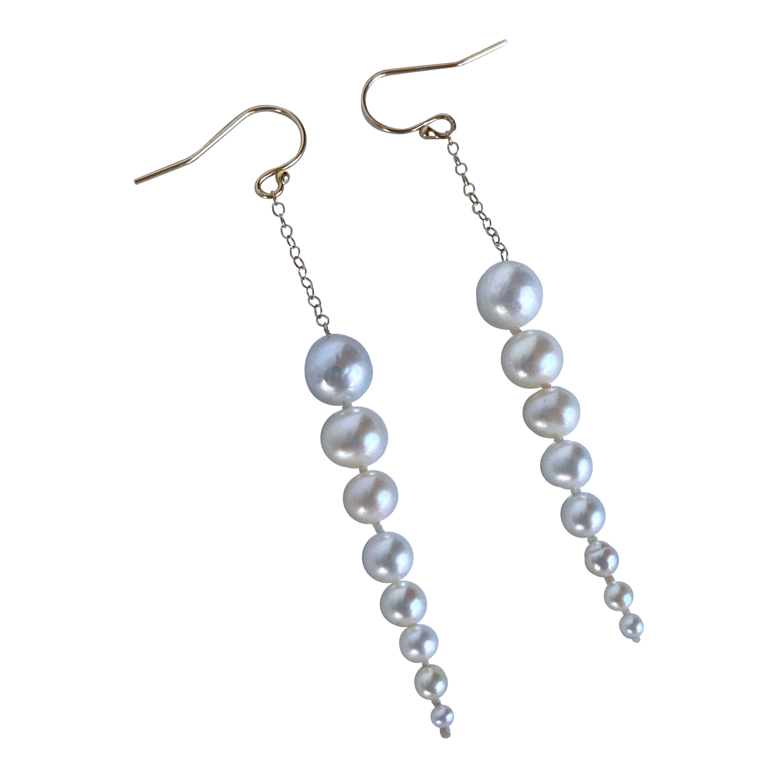 Marina J. Graduated Pearl Dangle Earring with 14k Yellow Gold For Sale