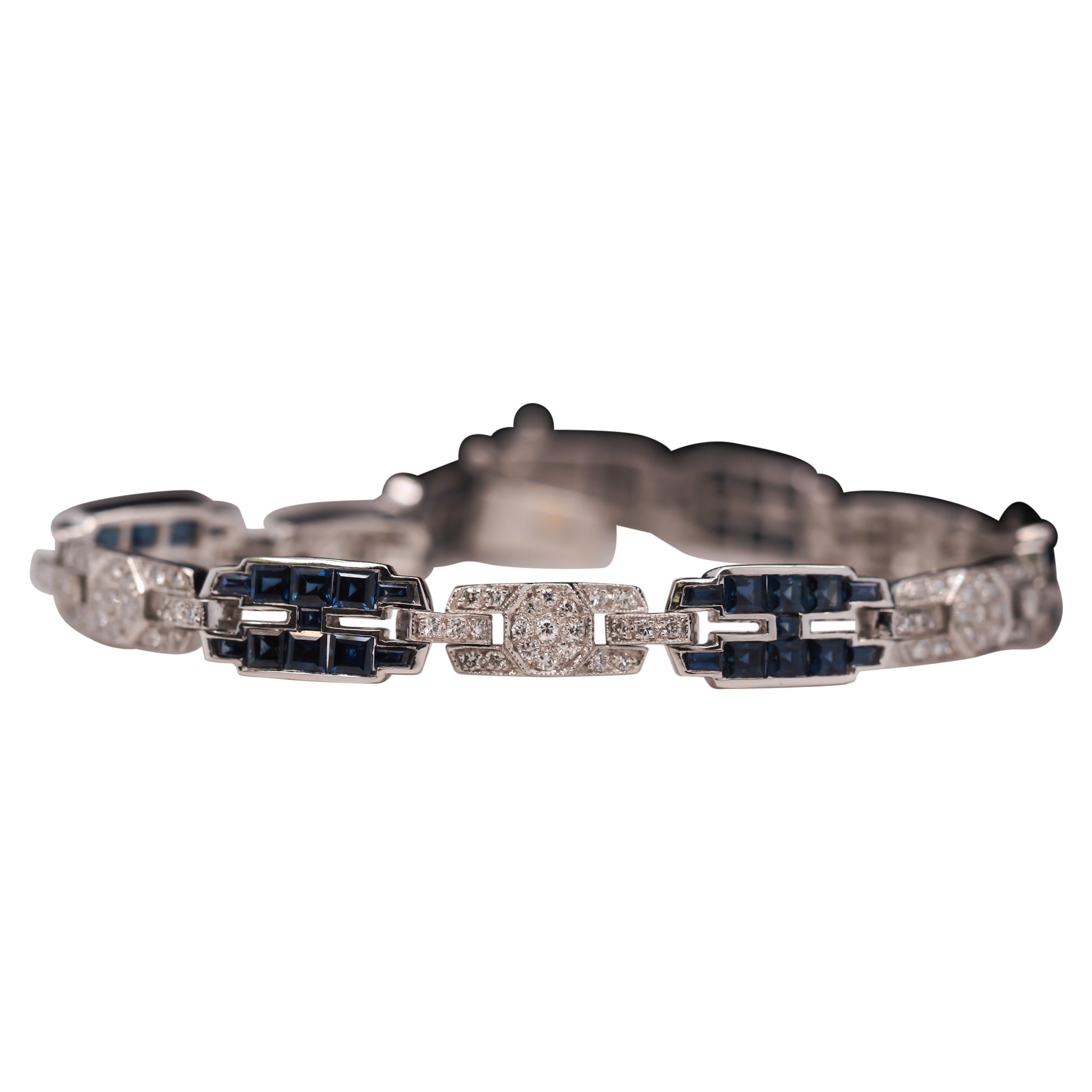 18 Karat White Gold Sapphire and Diamond Link Bracelet VHK#543 For Sale