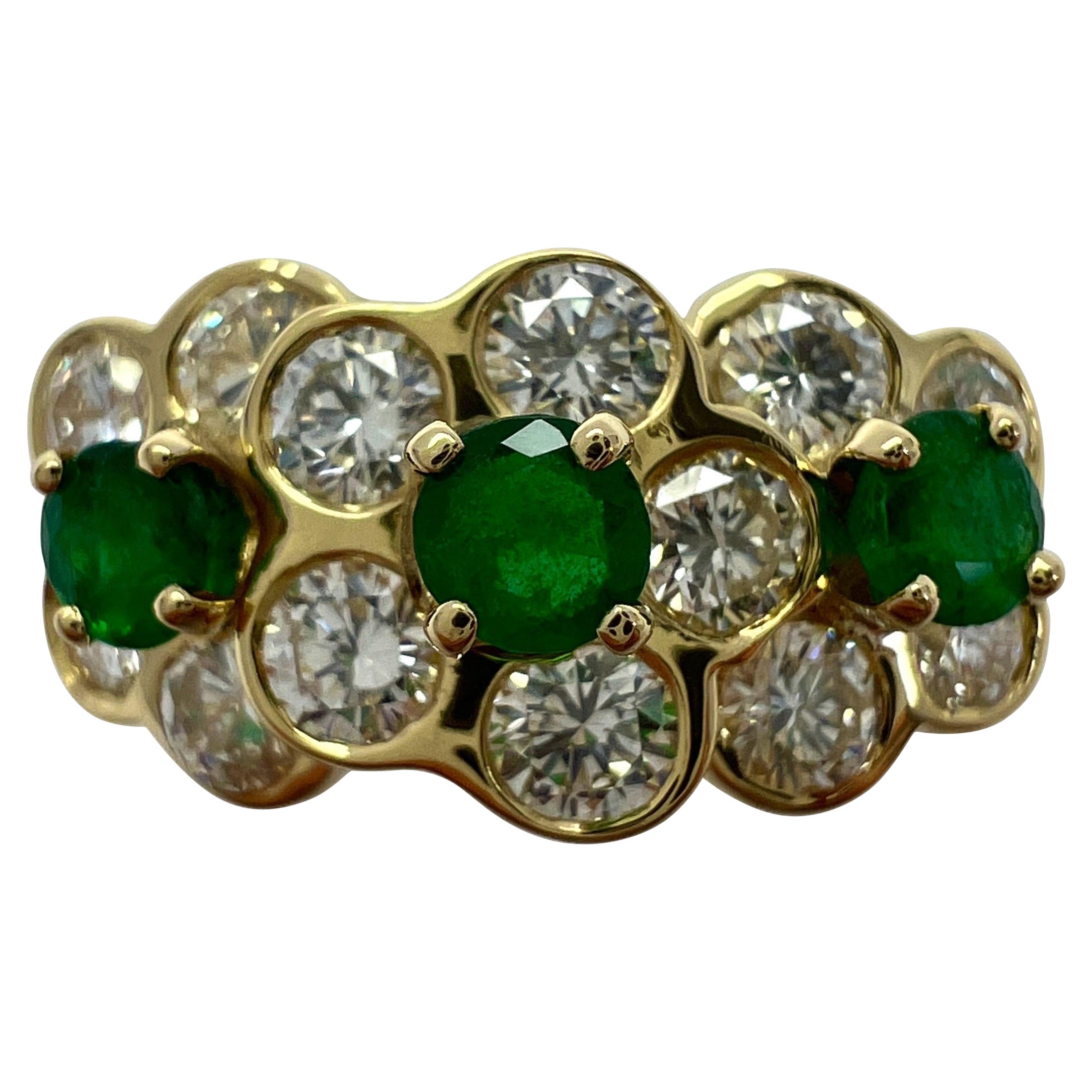 Rare Vintage Van Cleef & Arpels Emerald & Diamond 18k Gold Fleurette Flower Ring