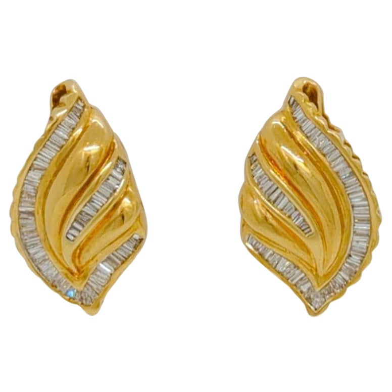 White Diamond Baguette Earrings in 18K Yellow Gold For Sale