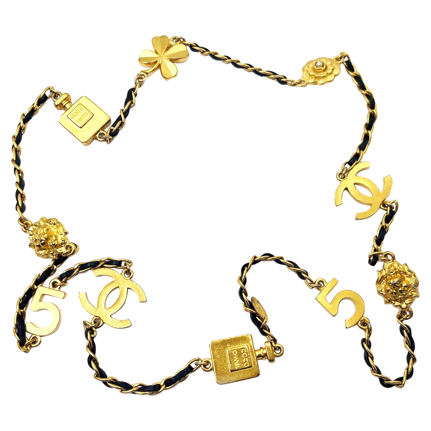 Chanel Seltene Vintage vergoldete CC-Motiv Parfüm-Halskette mit Kamelie-Leder-Halskette, Vintage  im Angebot