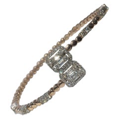Bracelet de diamants à monture illusion avec manchette en forme de bulles en or massif 18 carats
