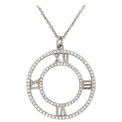 Tiffany & Co. Atlas Collier pendentif médaillon ouvert en or blanc 18 carats avec diamants grand format