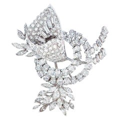 10 Carat Diamond Flower Pin 18K Gold