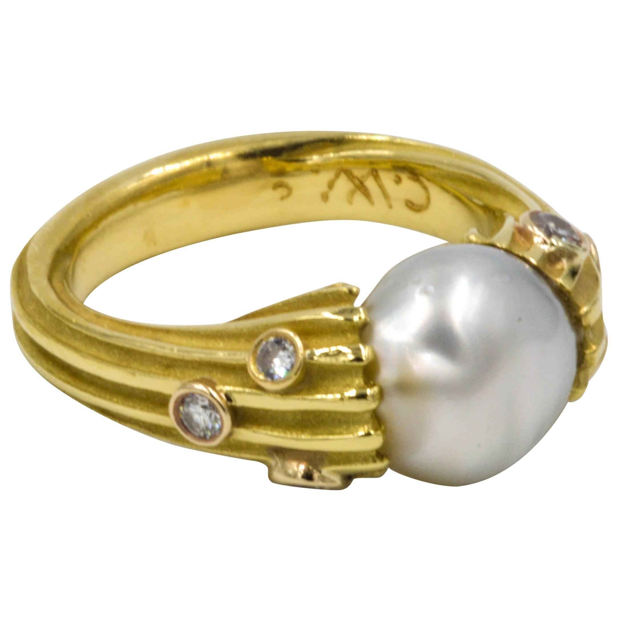 Classic Christopher Walling Baroque Pearl Yellow Gold Ring