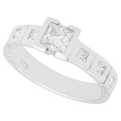 Contemporary 0,78 Karat Diamant und 18k Weißgold Solitär Verlobungsring