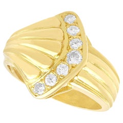 1950s Vintage 0.18 Carat Diamond and 18k Yellow Gold Dress Ring