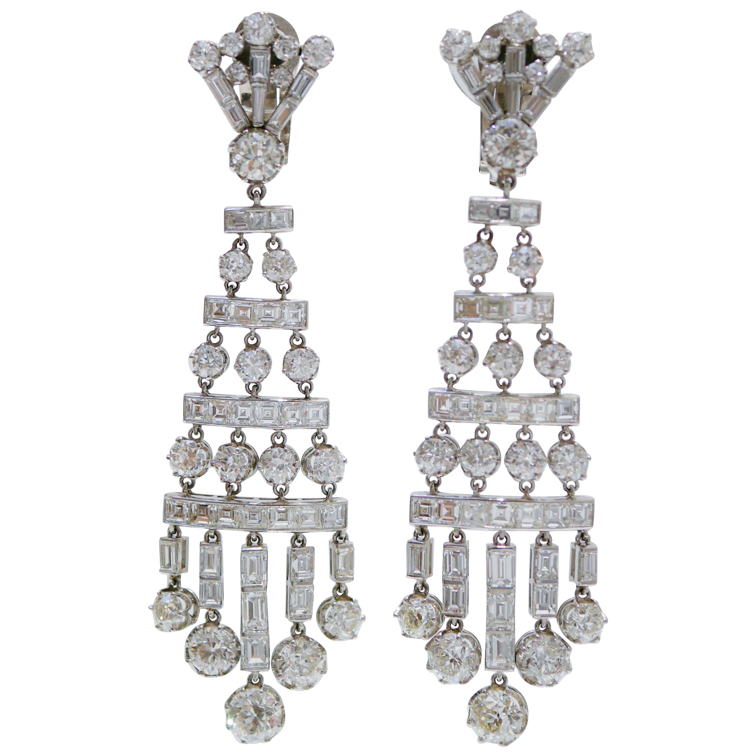 20.50 Carats Old Cut Diamonds Baguette Diamonds, Platinum Chandelier Earrings. For Sale