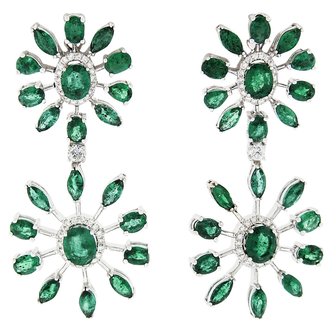18k White Gold 8.28ctw Emerald & Diamond Spray Snowflake Drop Dangle Earrings For Sale