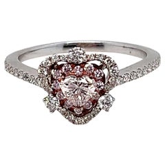 Anello Cocktail con diamante rosa tenue certificato GIA da 0.28 carati