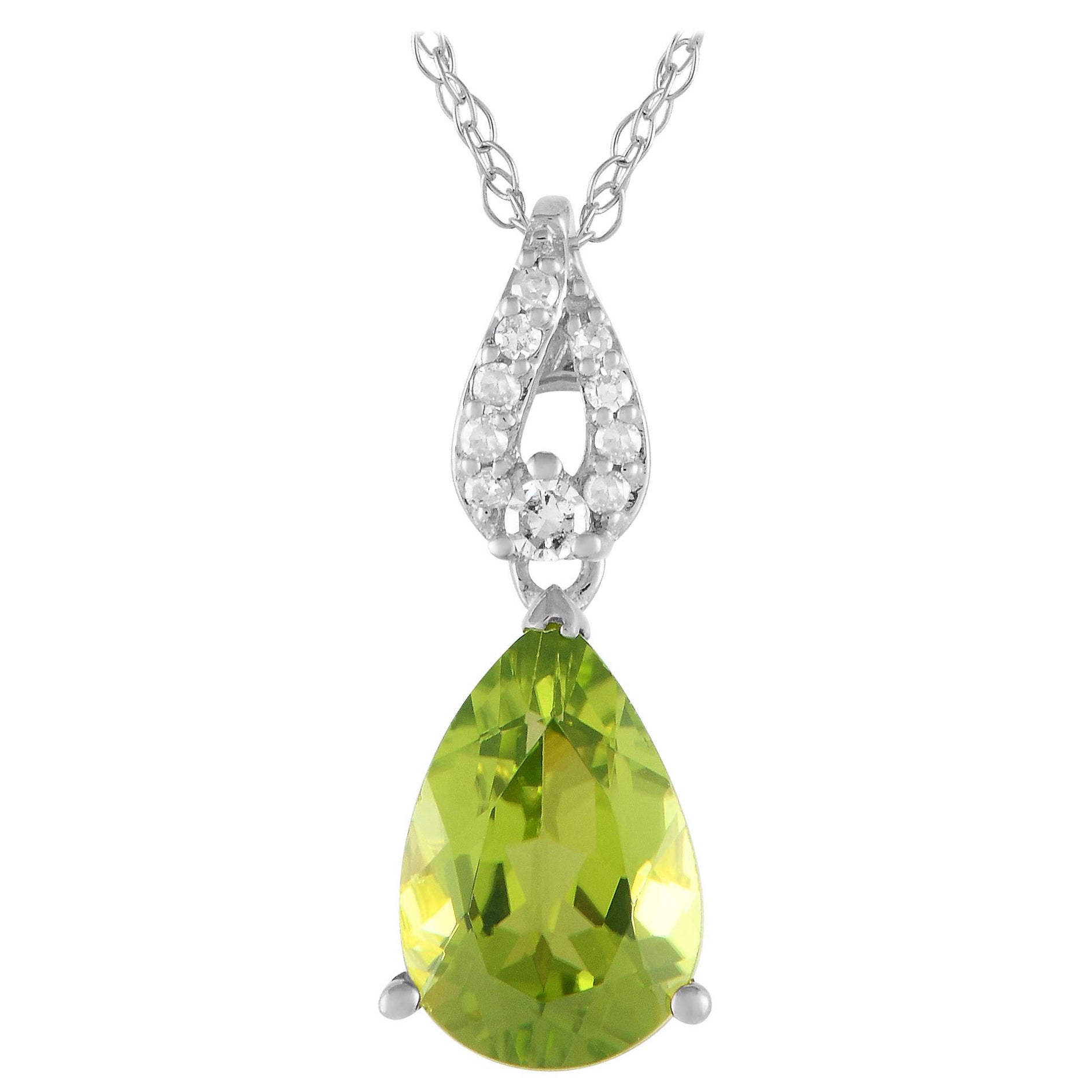 LB Exclusive 14K White Gold 0.06ct Diamond & Peridot Necklace PD4-16184WPE For Sale