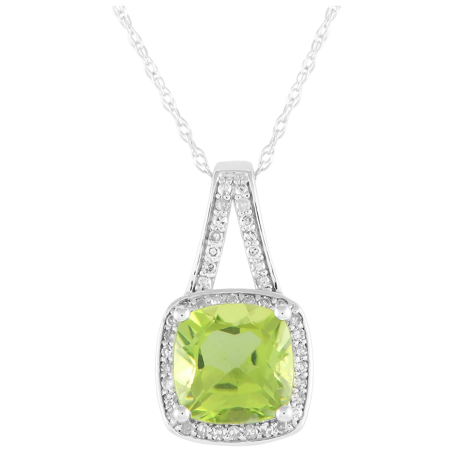 LB Exclusive 14K White Gold 0.12ct Diamond and Peridot Necklace PD4-16273WPE For Sale