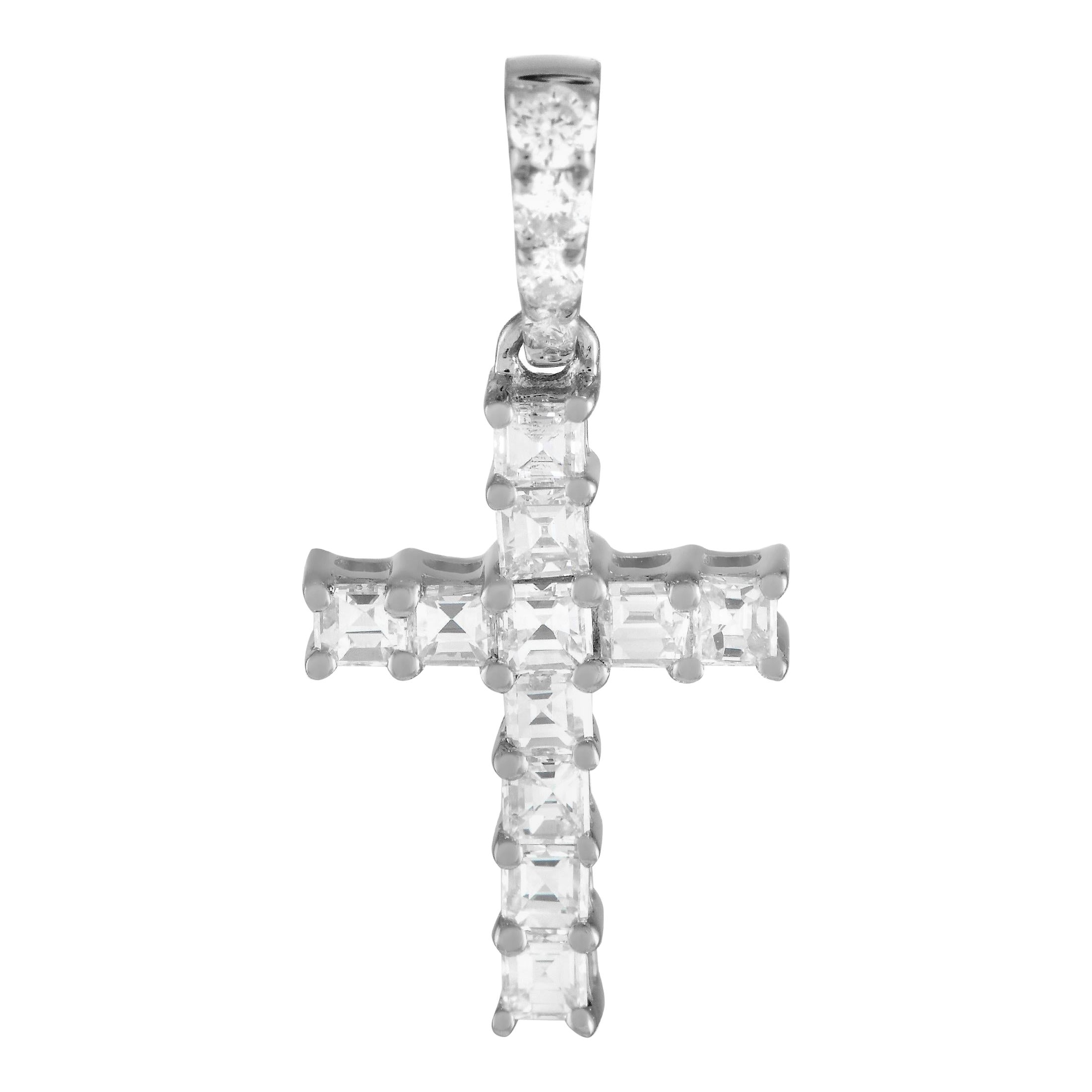 LB Exclusive 18K White Gold 0.37ct Diamond Cross Pendant CH00108 For Sale