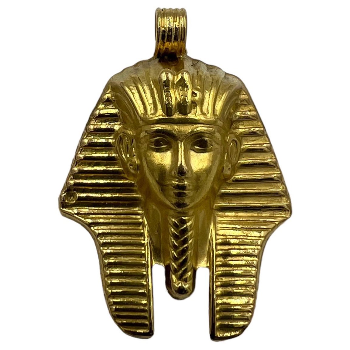 Egyptian Revival Yellow Gold Pendant 