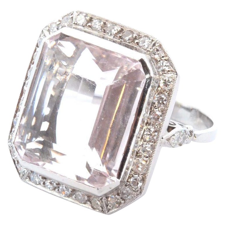 1950 ring with natural morganite of 14.5 carats and 32 diamonds  For Sale