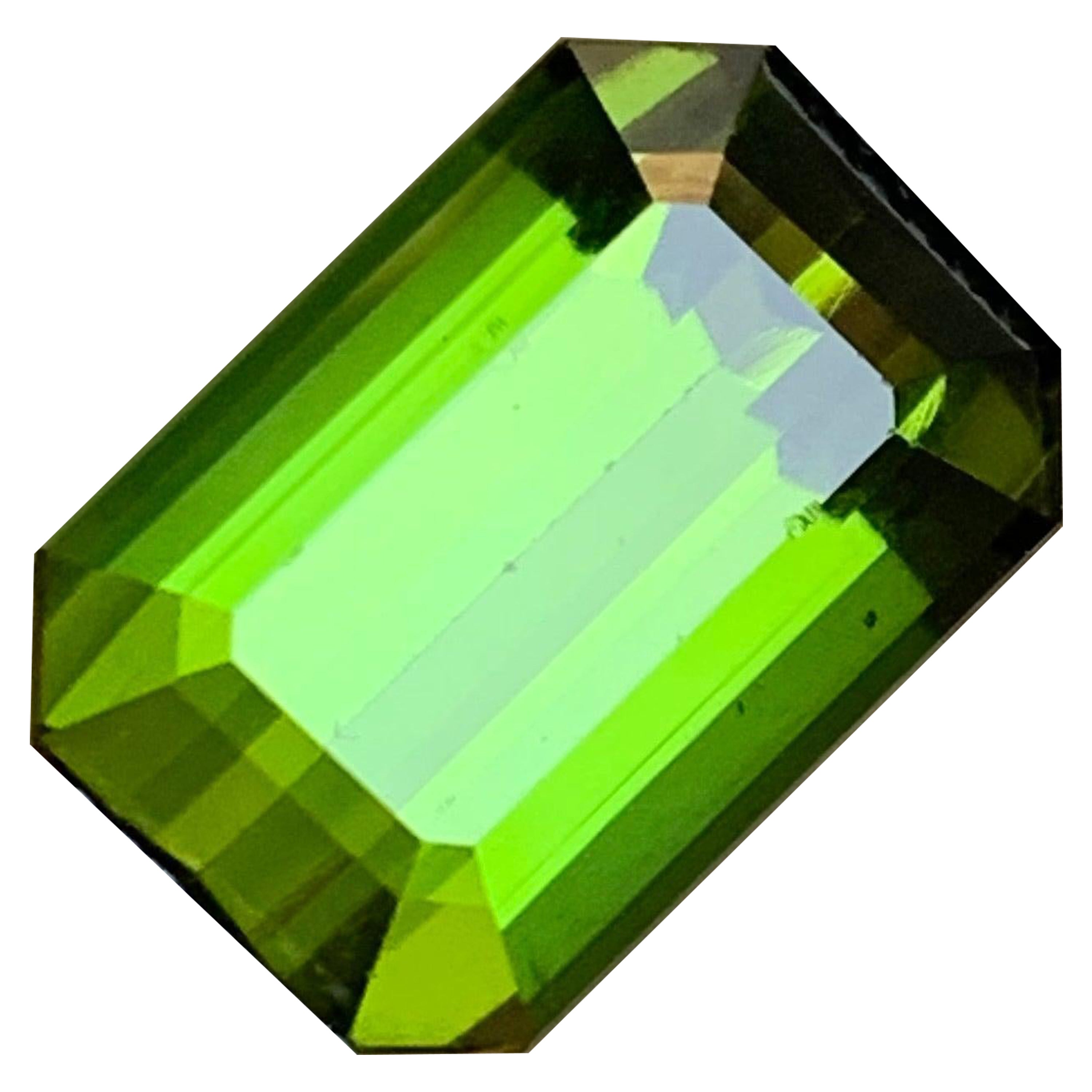 Rare Green Natural Tourmaline Loose Gemstone, 7.75 Ct-Emerald Cut Top Quality For Sale