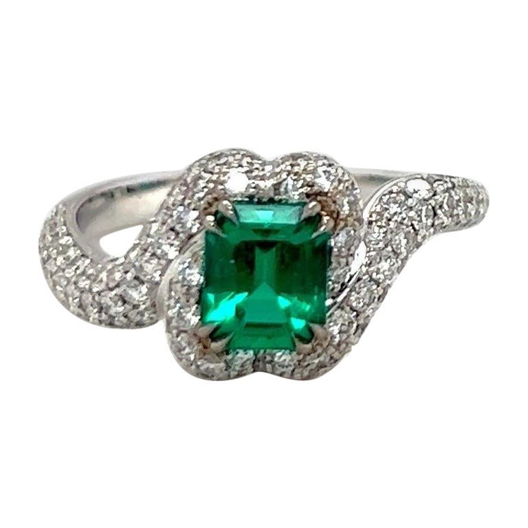 18 Karat White Gold 1.01 Ct Colombian Emerald and 1.01 Ct. Diamond Ring For Sale