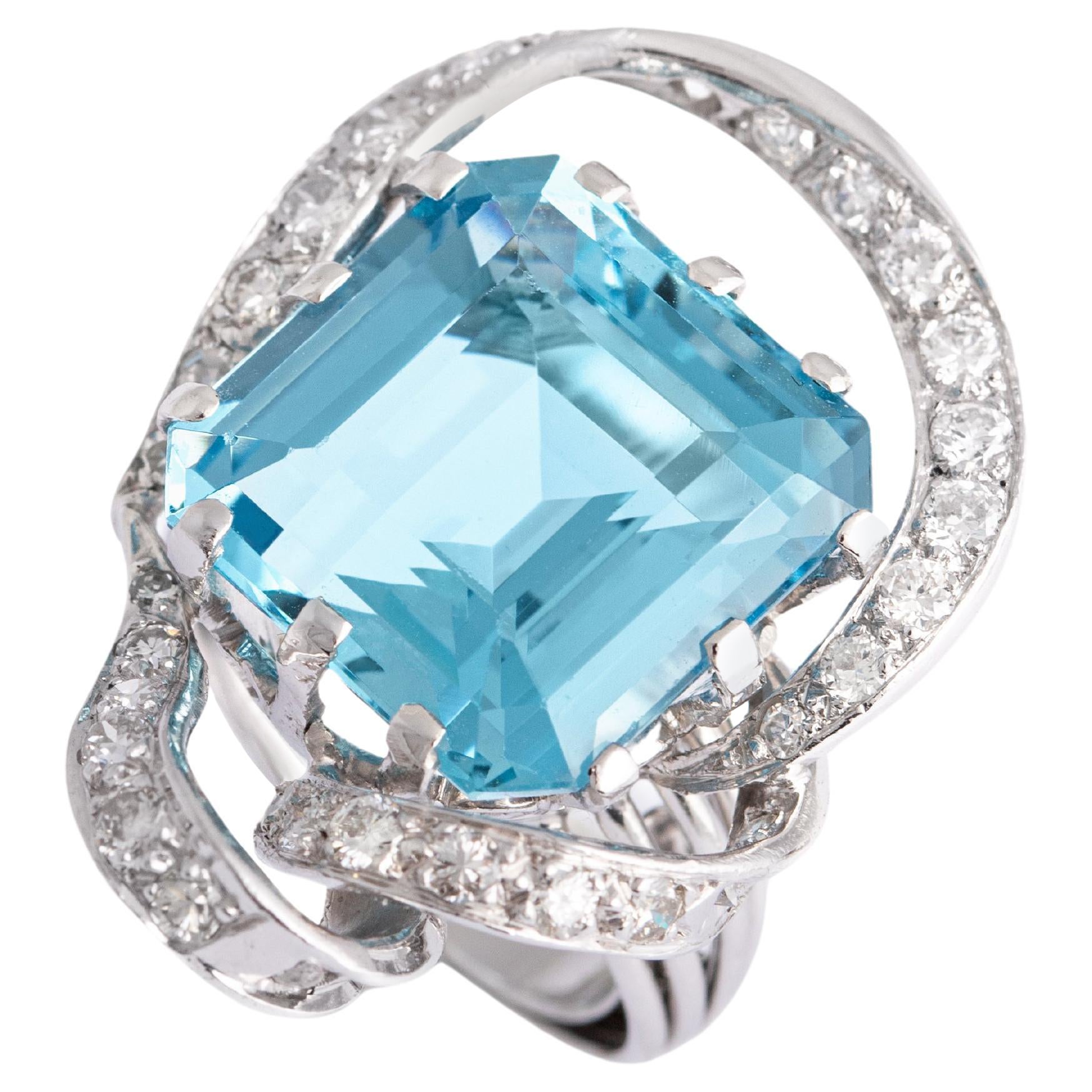 Aquamarine Diamond Platinum Ring For Sale