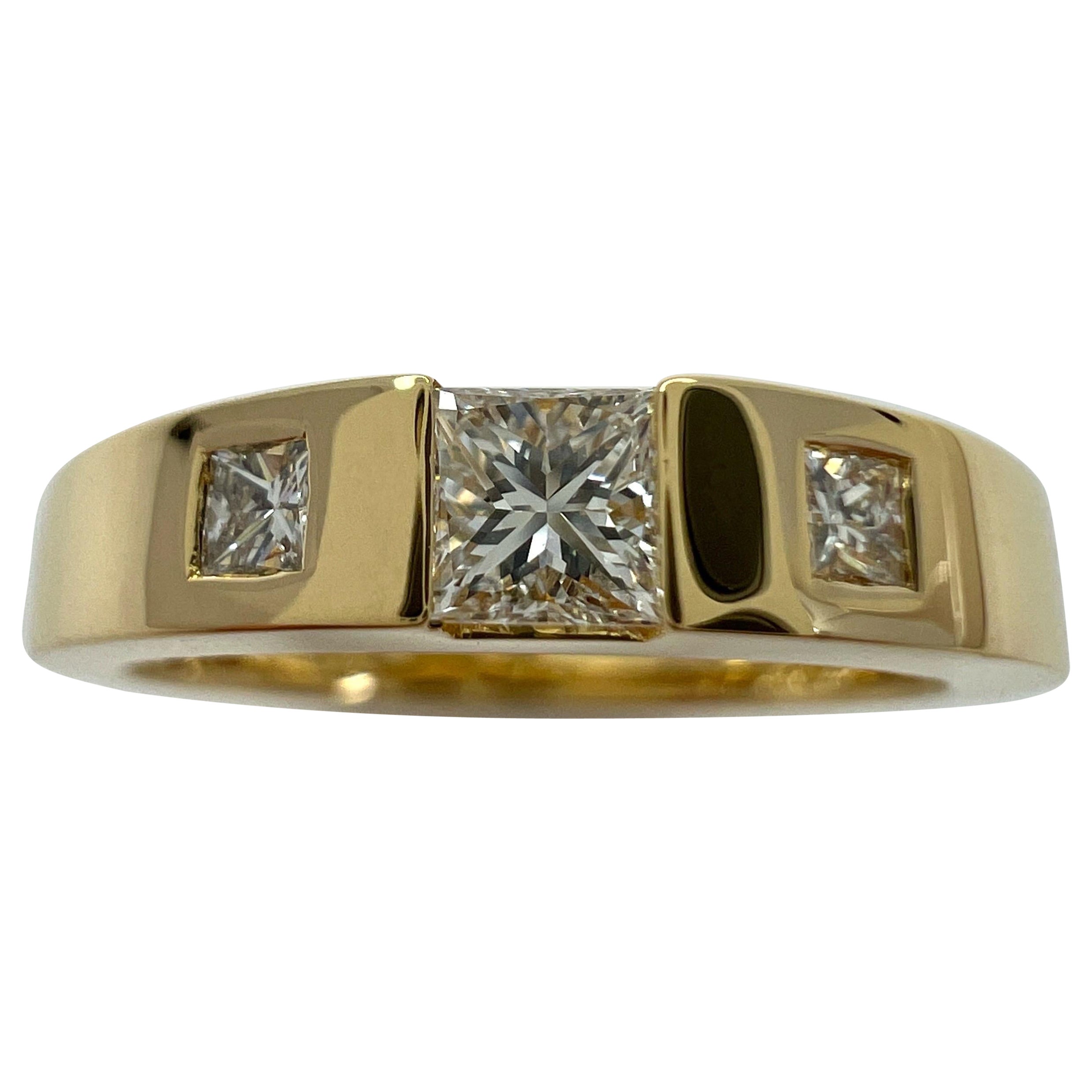 Vintage Tiffany & Co Fine Princess Cut Diamond 18k Yellow Gold Three Stone Ring