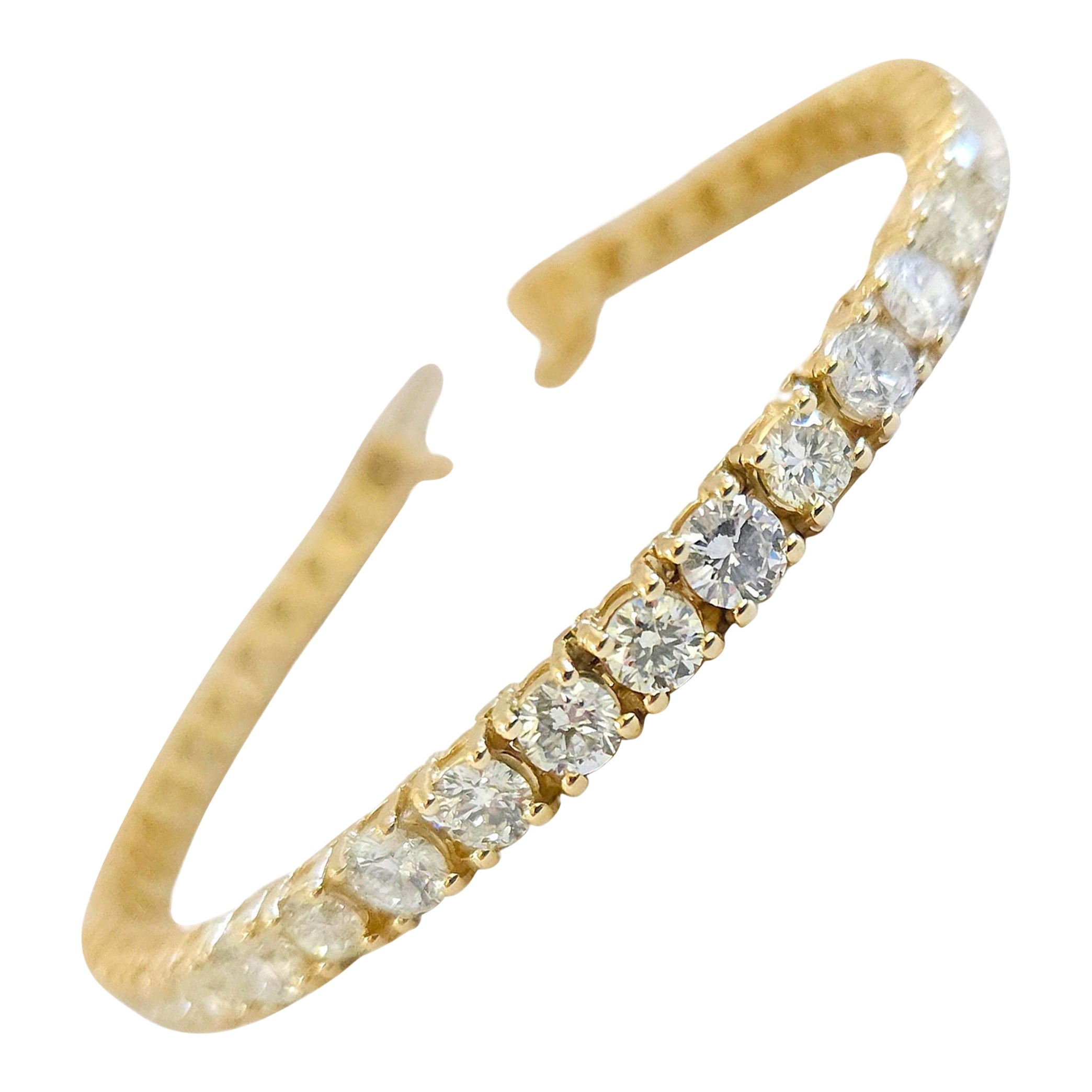 10.24 Carat Round Brilliant Cut Diamond Tennis Bracelet 14 Karat Yellow Gold