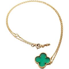 Vintage Van Cleef & Arpels Alhambra Green Chalcedony Yellow Gold Pendant Necklace