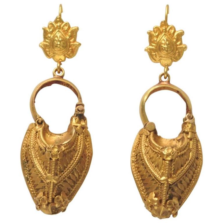 Antique indian earrings online