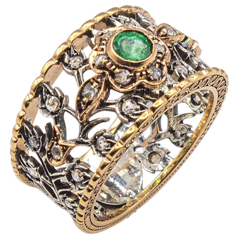 Art Deco Stil Weißer Rosenschliff Diamant Rundschliff Smaragd Gelbgold Ring im Angebot