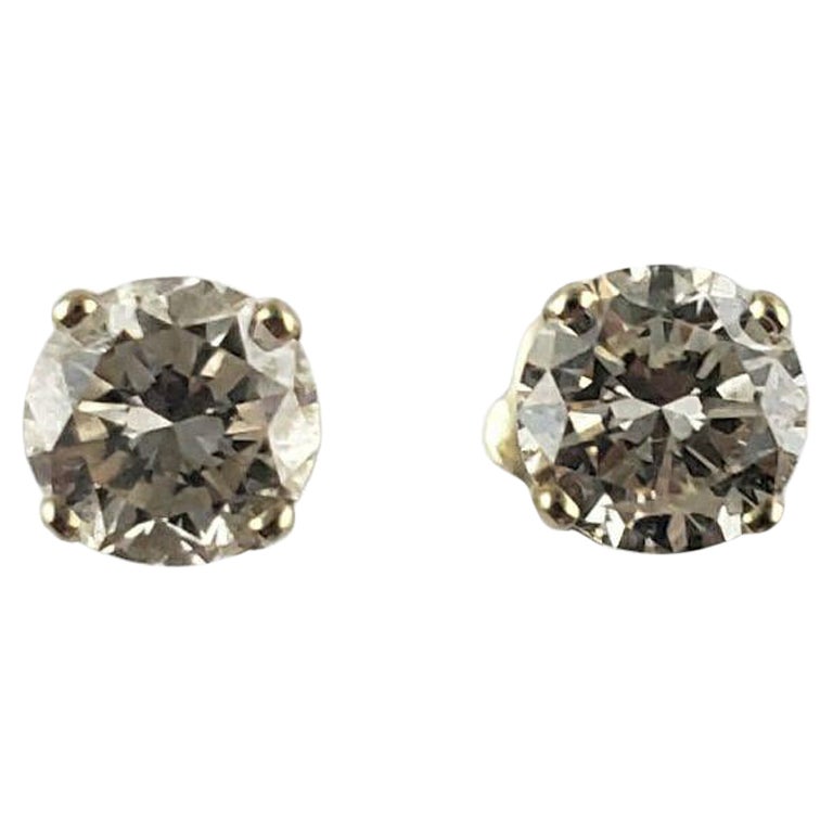 Clous d'oreilles en or jaune 14 carats et diamants .82 TCW. n°14840 en vente