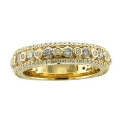 Ring mit Diamanten aus Schokolade und Vanille, gefasst in 14K Honey Gold