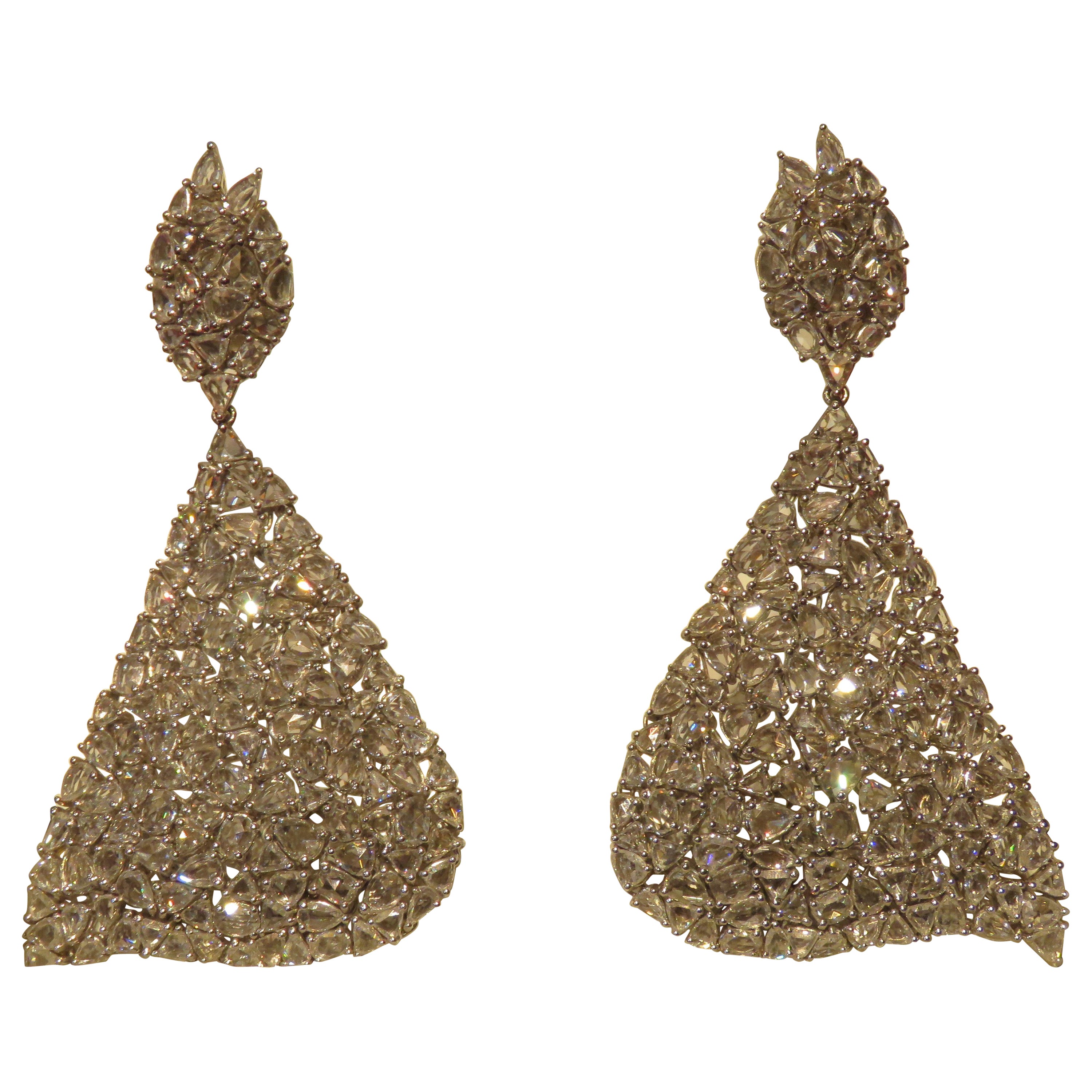NWT $85 000 Or 18KT Magnifique Fantaisie  Boucles d'oreilles drapées en diamant Rosecut