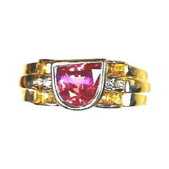 Ring aus 18 Karat Vanilla Gold mit rosa Blasen Gummi-Saphir, gelbem Saphir und gelbem Saphir
