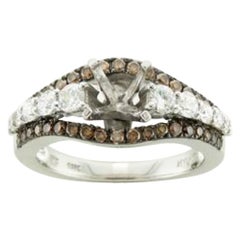 Ring mit Vanilla-Diamanten und schokoladenbraunen Diamanten in 14 Karat Vanilla-Gold gefasst