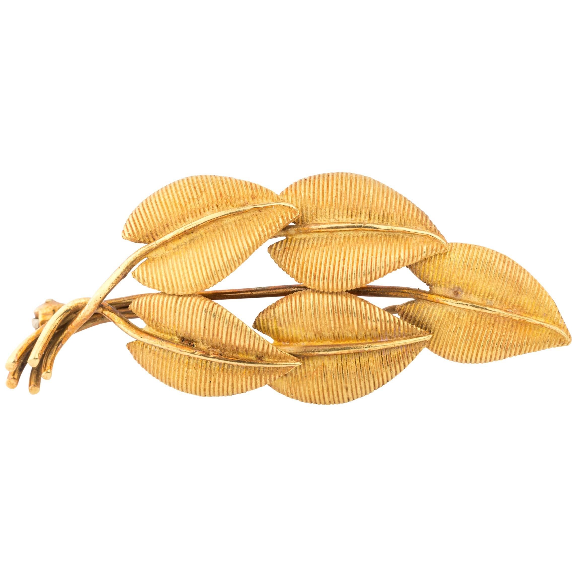 Tiffany & Co. Leaf Motif 18 Karat Gold Brooch Pin, circa 1960s