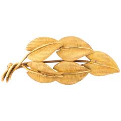 Circa 1960s Tiffany & Co. Leaf Motif 18K Gold Brooch Pin 7