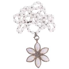 Amazing White Agate and Moonstone Starburst Pendant Necklace