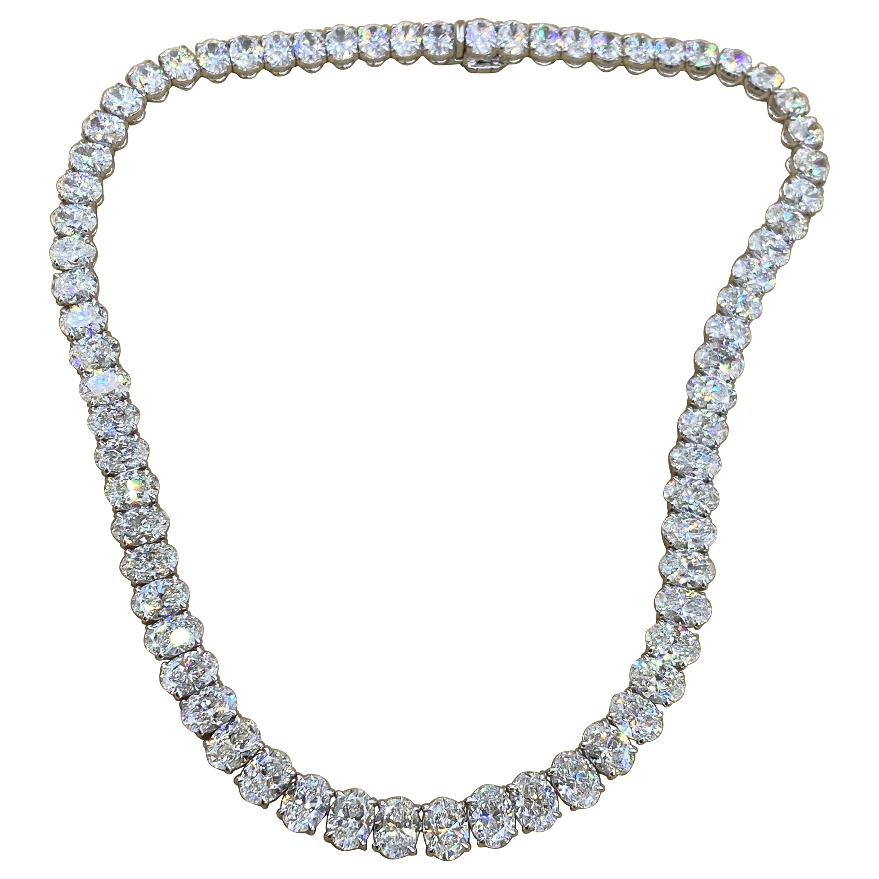 Emilio Jewelry Gargantilla de diamantes ovalada con certificado Gia de 45,00 quilates