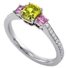 Fancy Vivid Yellow Green Diamond 18K Gold Ring