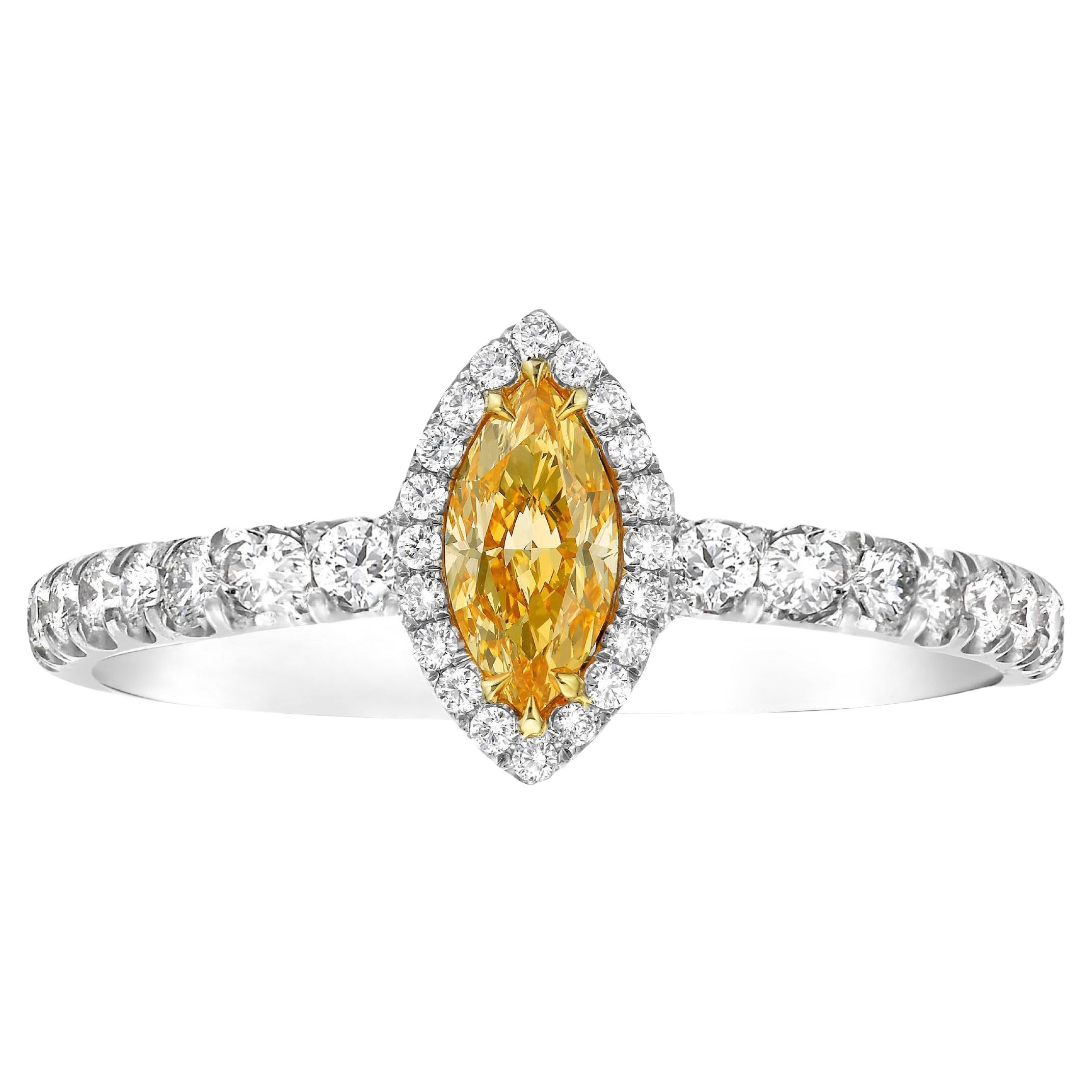 Anillo de oro de 18 quilates con diamante naranja amarillento fantasía