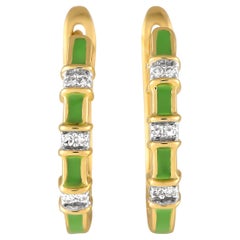 LB Exclusive, boucles d'oreilles Huggie en or jaune 14 carats, diamant 0,05 carat et émail ER28196